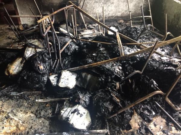 Incendian comité electoral de Tlaola por pugna PRI vs PAN image 1