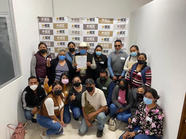 Logró reelección edil de Tochimilco, le entregan constancia