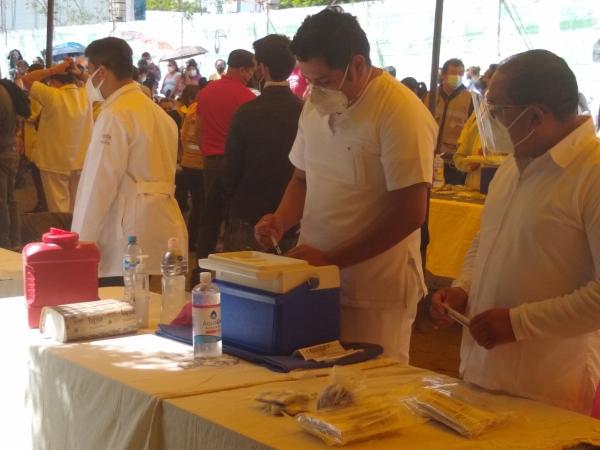 Aplicará Salud vacunación de refuerzo para 50 a 59 años en Puebla capital