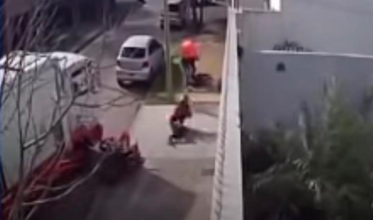 VIDEO Con su camión hombre arrolla a delincuente y frustra asalto