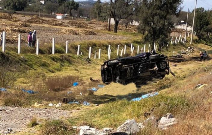 Sale volando conductor en la autopista a Amozoc sentido a Orizaba