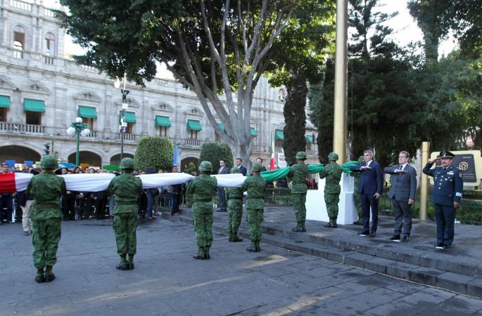 Encabeza Antonio Gali ceremonia por aniversario de la Constitución image 2
