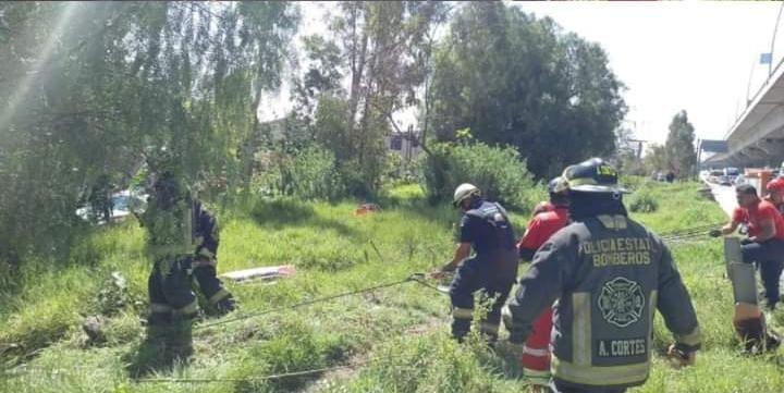 Tras discusión mujer arroja a novio a barranca en la colonia La María