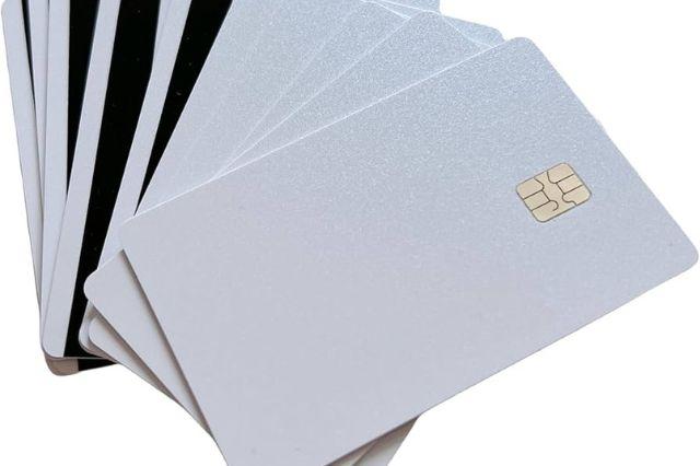 Aumentan las estafas con “White Cards”: Así funcionan y cómo protegerte