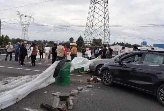 Vecinos de Xoxtla toman de nueva cuenta la México-Puebla