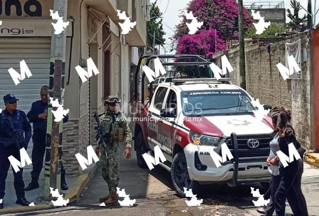 VIDEO Policías de Texmelucan y marinos realizan cateo en la Carrillo Puerto
