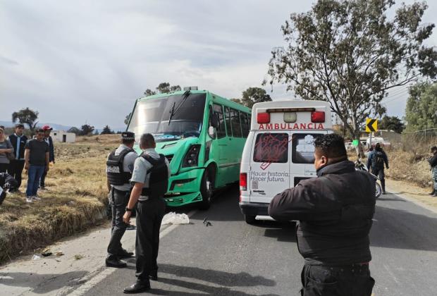 VIDEO Tres heridos por choque de moto y camión cerca de la México-Puebla
