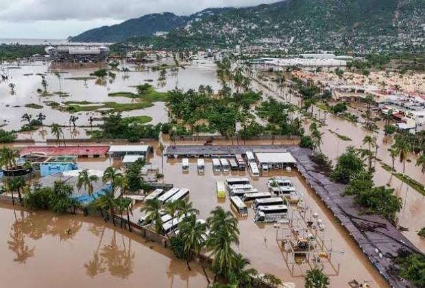 Gobierno arranca censo para apoyar a afectados por el ciclón John en Acapulco