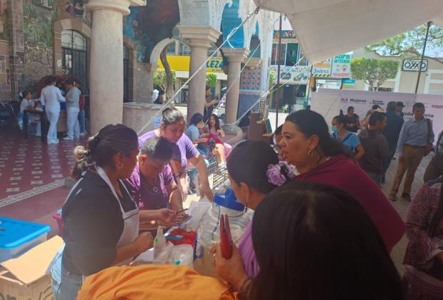Brindan atención y servicios a mujeres en Tehuacán con Jornada Violeta por Amor a Puebla