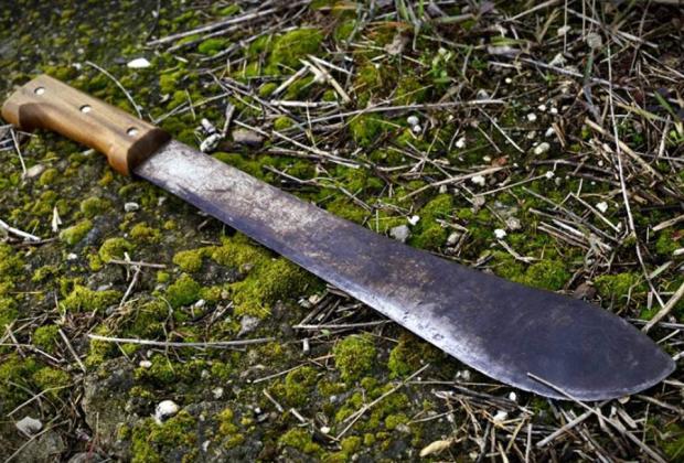 A machetazos en la cara matan a hombre en Santa Isabel Cholula