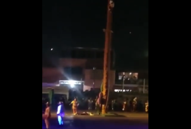 VIDEO Se cae voladora y muere en la feria de Huauchinango