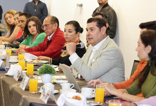 Armenta integra la coordinación central de su equipo de transición