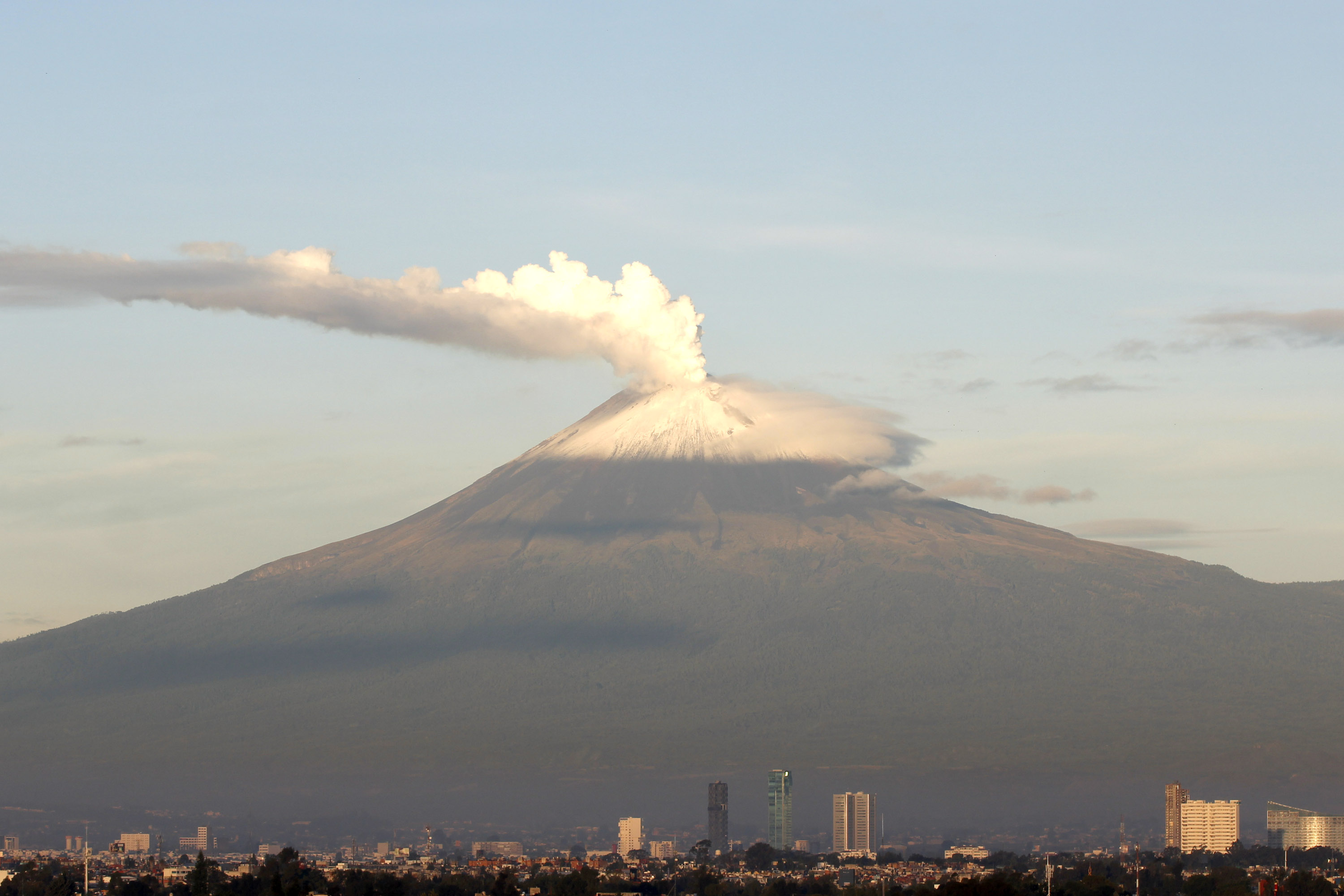  Popocatépetl tiene 128 exhalaciones en las últimas 24 horas