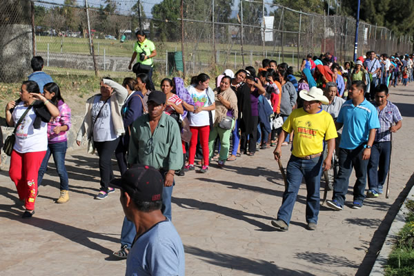 Cientos exigen liberación de activistas encarcelados 