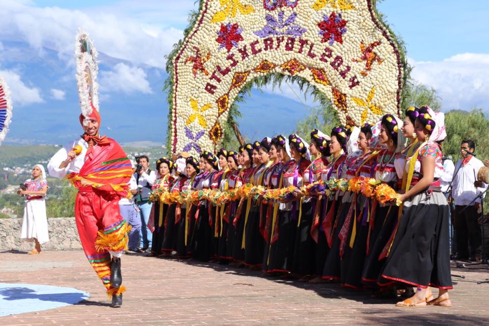 Magia y tradición enmarcan el festival Atlixcayotl 2014