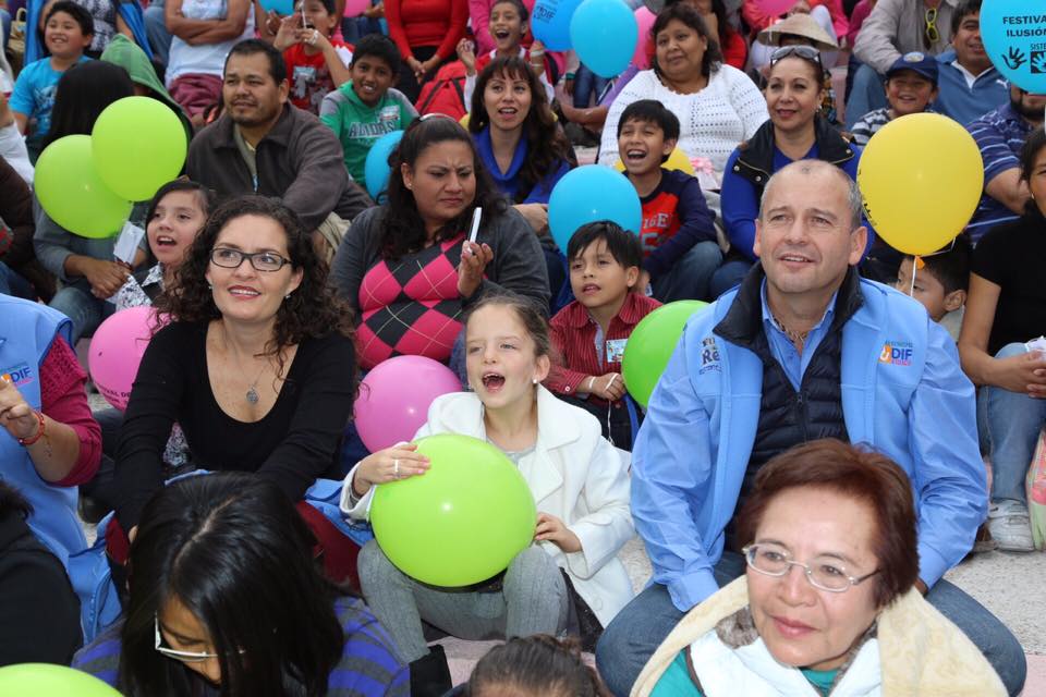 Más de 5 mil niños lanzan sus cartas de Reyes en Atlixco