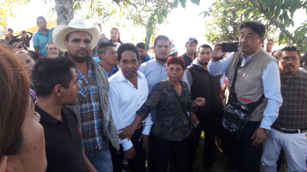 Gente armada y extraña tensa votaciones en Chiconcuautla