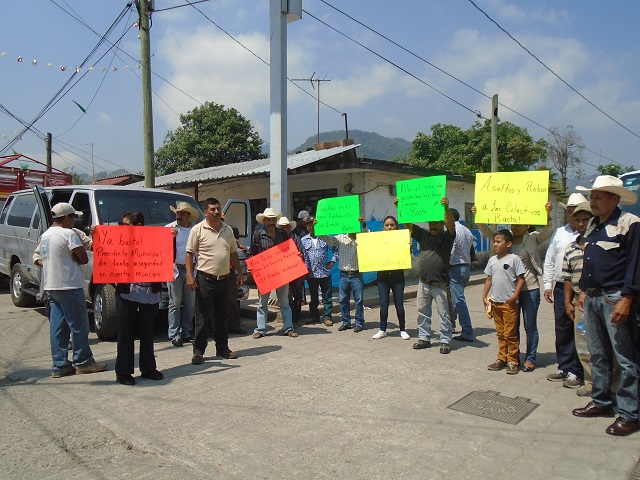 Se manifiestan contra alcalde por inseguridad en Chiconcuautla