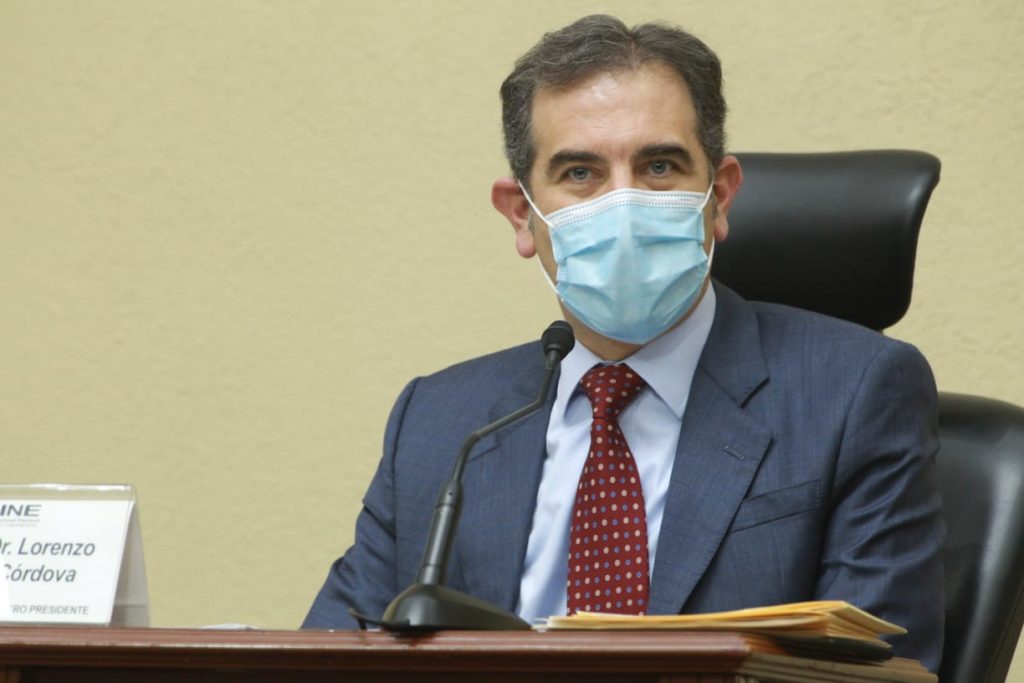Lorenzo Córdova presenta a intereses contrarios a 4t, crítica MBH tras embestida contra Sheinbaum  