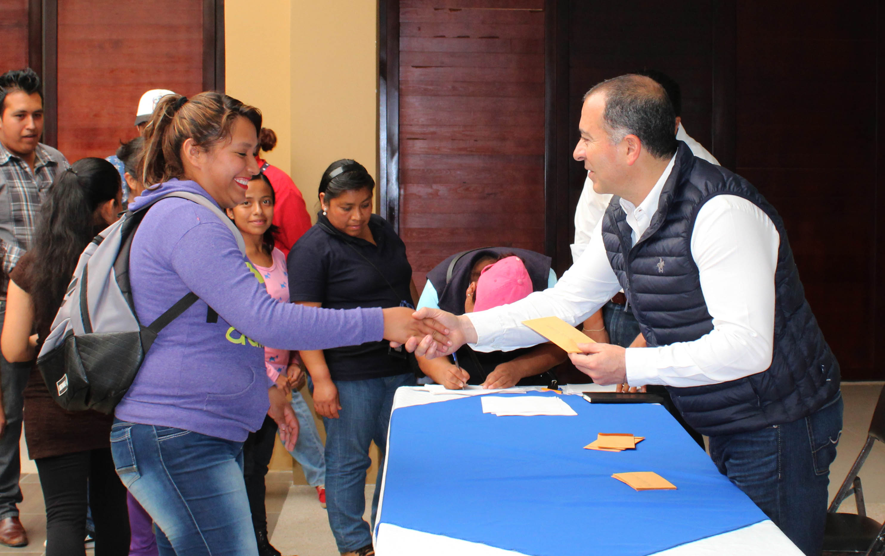 Reconocen en Xicotepec el trabajo del personal de limpia