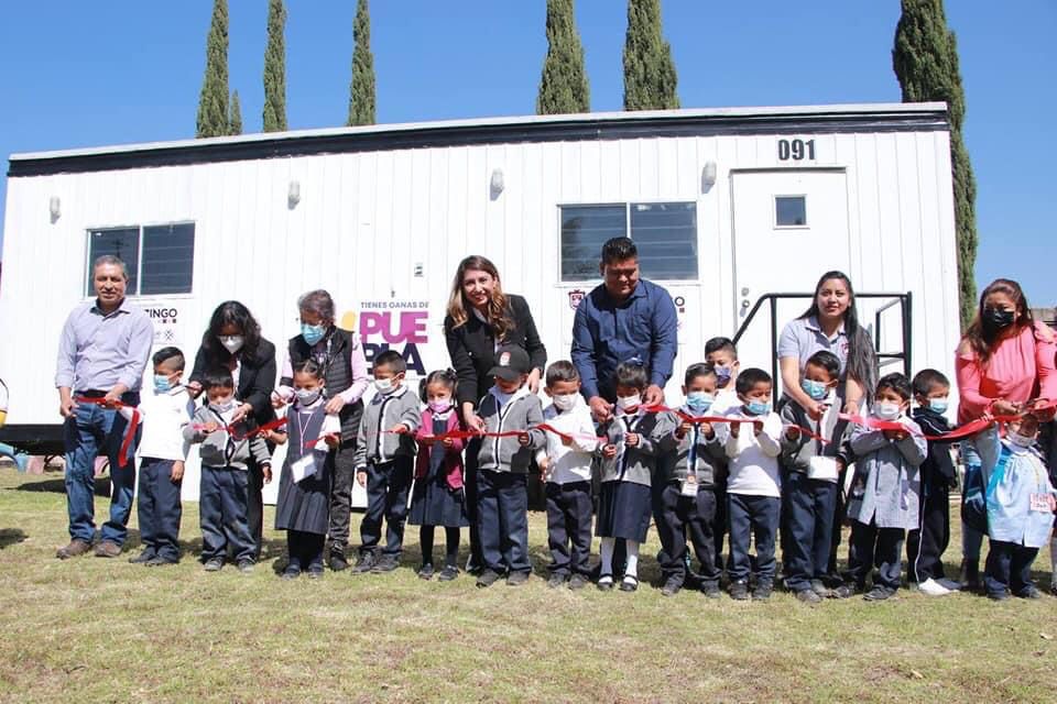 Angélica Alvarado entrega Unidad Móvil Alimentaria en preescolar de San Miguel Tianguizolco