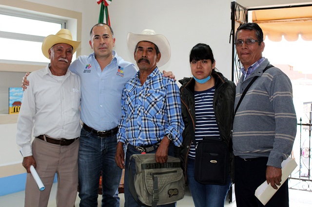 Bienestar y progreso para las comunidades ofreció  edil de Xicotepec