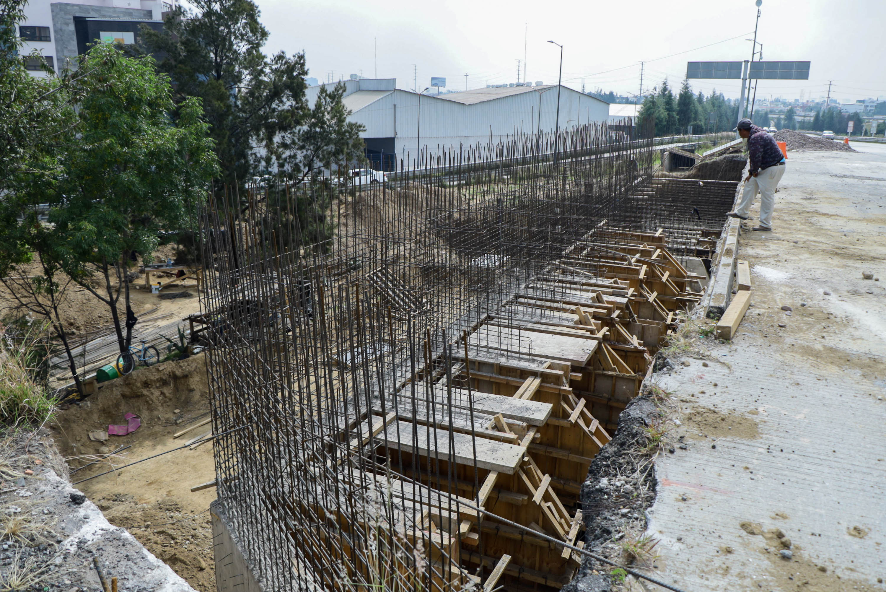 VIDEO Avanzan obras en Paraderos de Línea 4 del RUTA