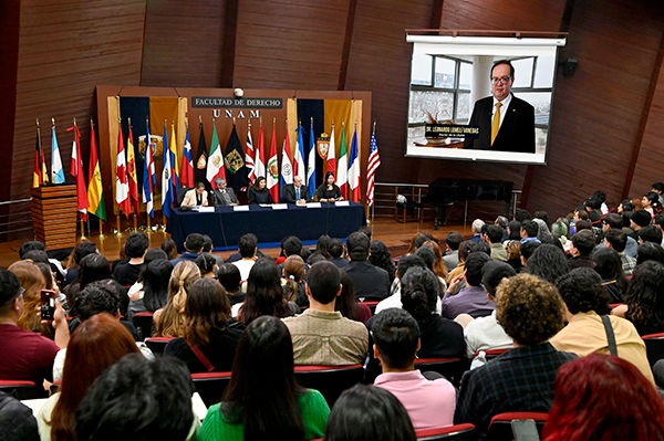 La UNAM da la bienvenida a 298 estudiantes nacionales y extranjeros