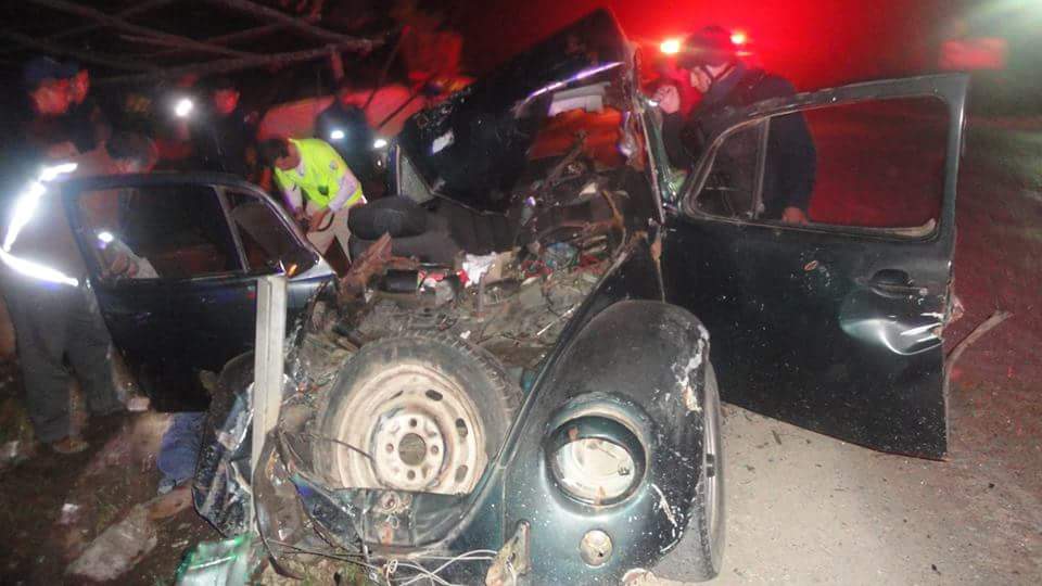 Un muerto y tres heridos deja choque en la México-Tuxpan