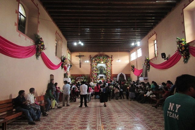 Ni la tormenta acabó con fiesta de La Natividad en Xaltepec