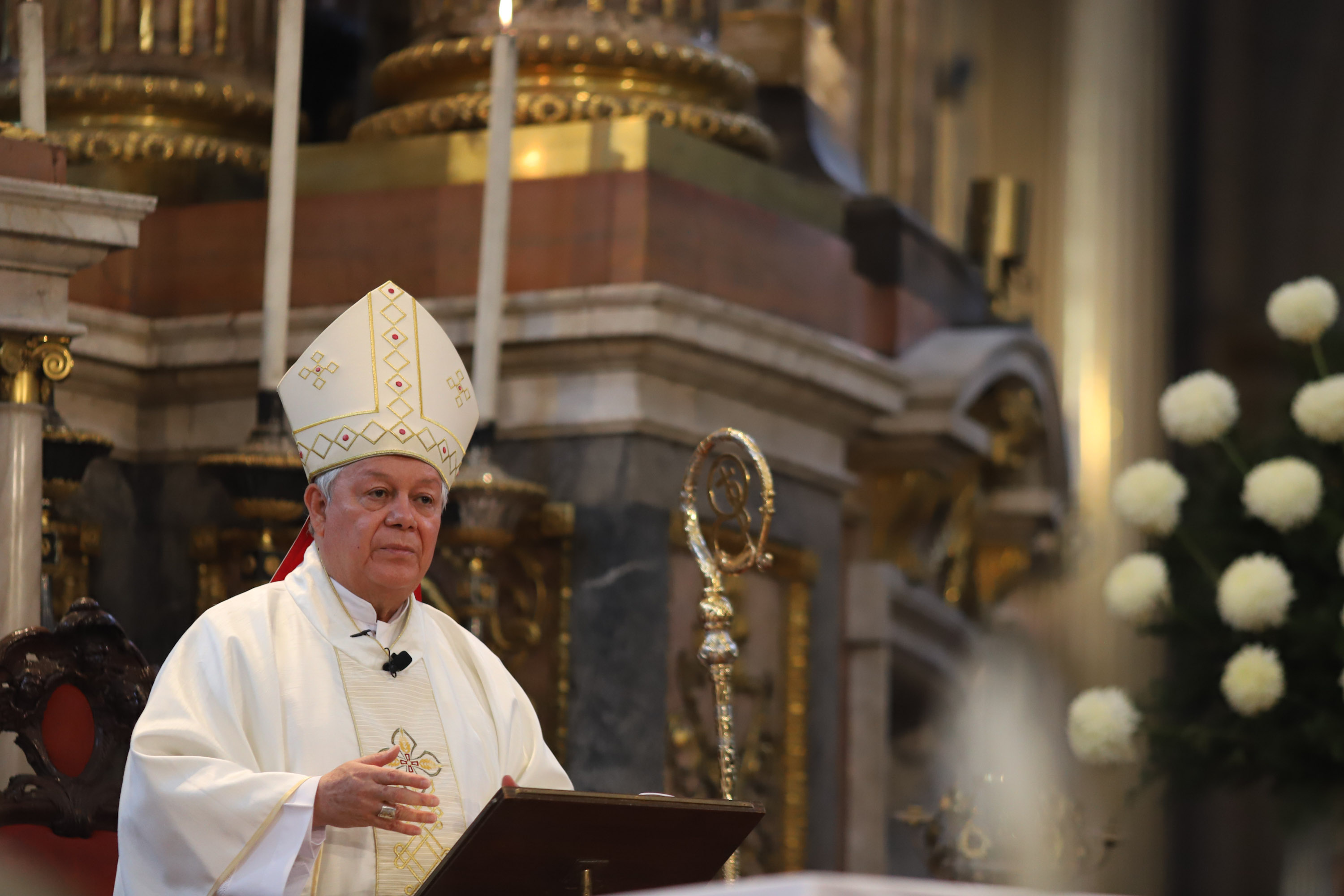 Arzobispo afirma que hay quienes claman falsos valores