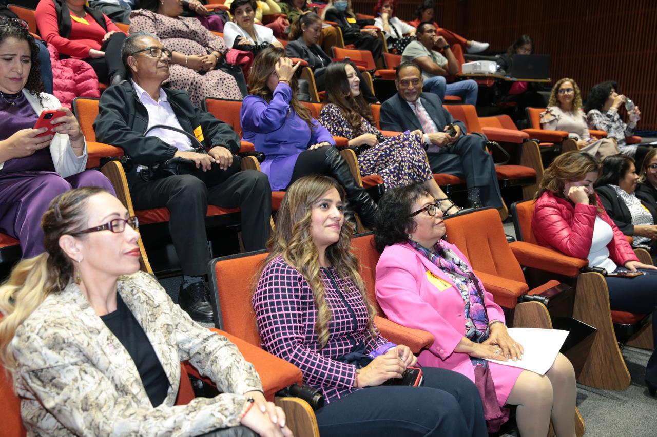 Realizan conferencia de sensibilización para el Emprendimiento de Mujeres Priistas