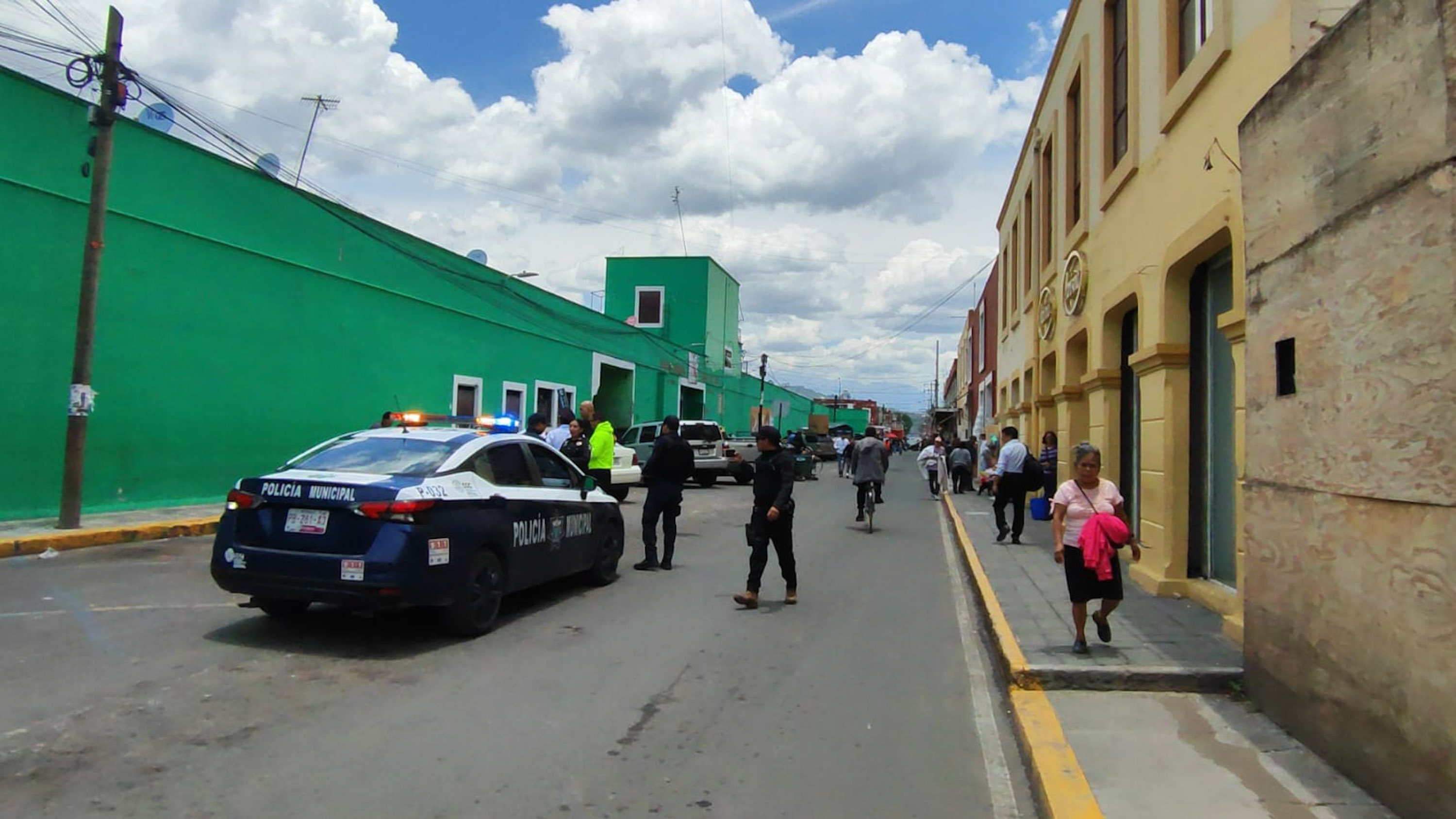 Momentos de pánico se viven en el Mercado Cosme del Razo, en Cholula