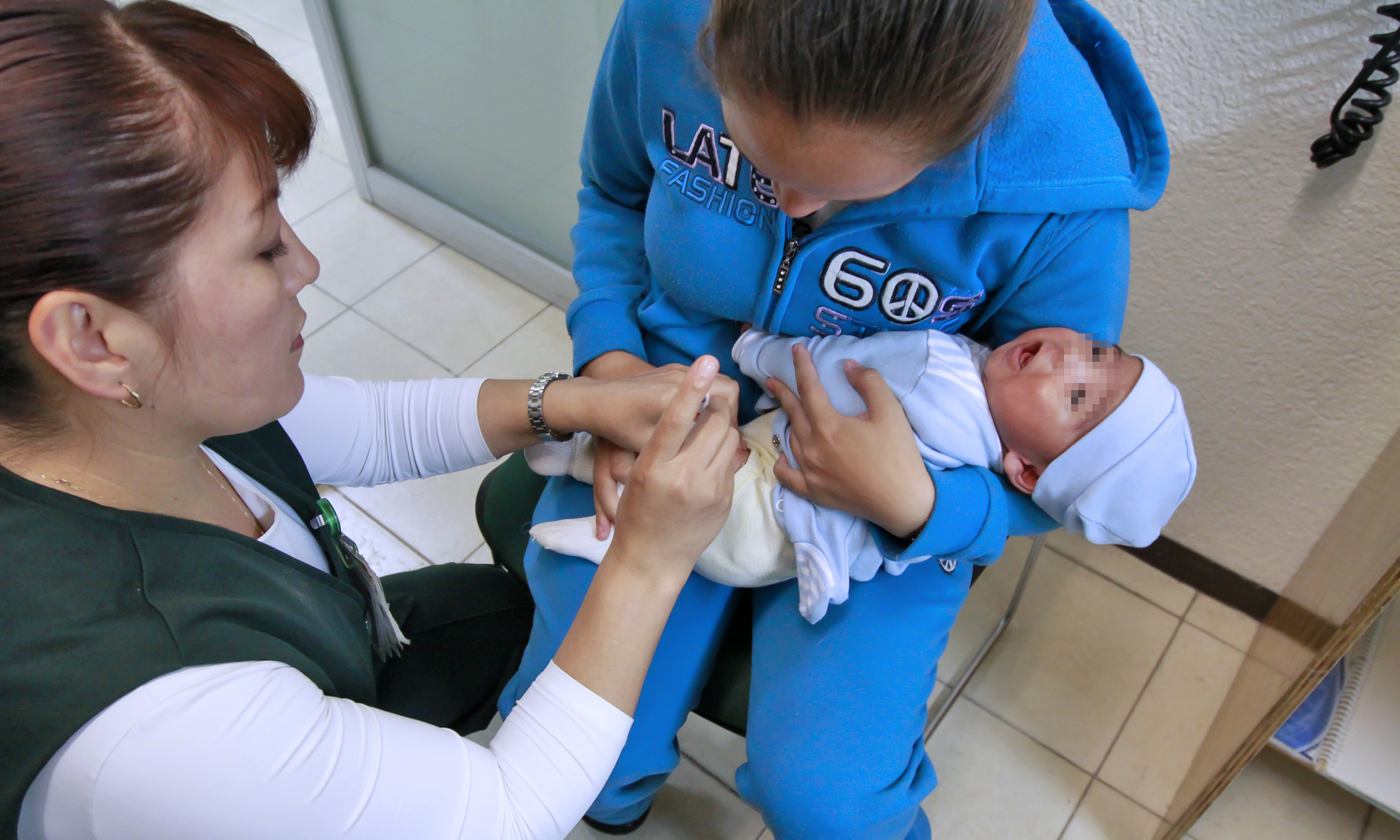 Llama IMSS a inmunizar a niños que no estén vacunados contra la poliomielitis