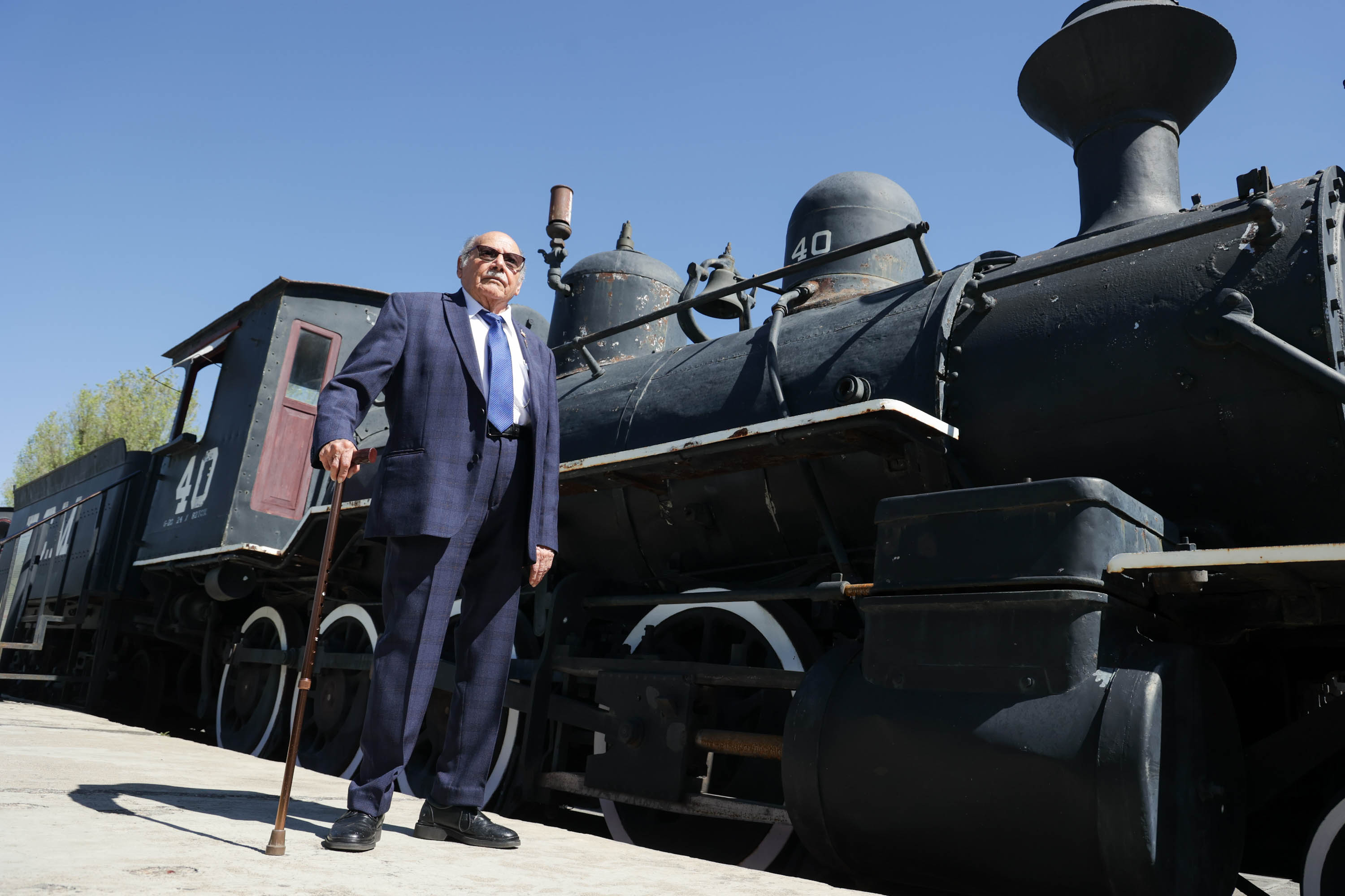 VIDEO Rinden homenaje al ferrocarrilero Narciso Nava Martínez