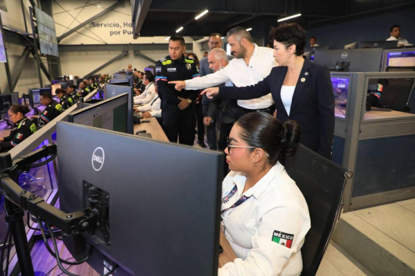 Estrena policía municipal de Puebla nueva sala Deri