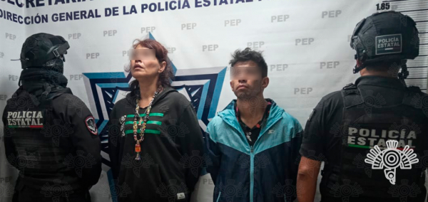 Detiene policía estatal a pareja de narcomenudistas en la capital poblana