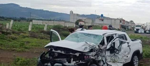 Por choque de ADO cierran parcial de la autopista Puebla-Orizaba