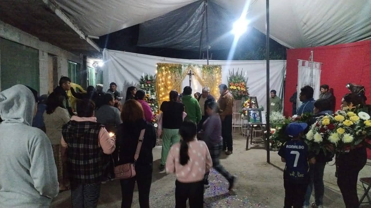 Llegan a Tochtepec, dos de los cuerpos tras explosión de polvorín en Santo Tomás Hueyotlipan 
