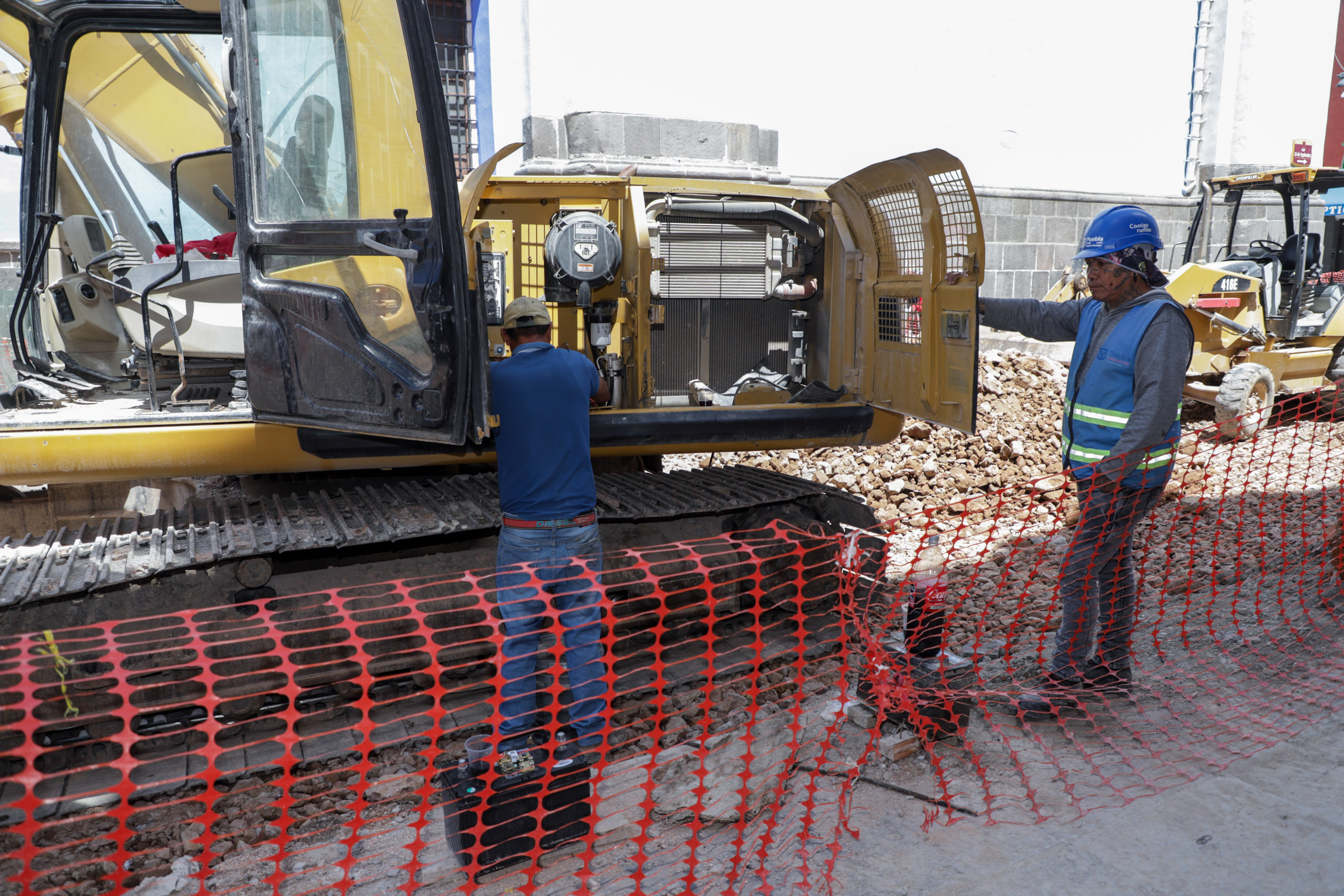 Fueron robadas las baterías de una excavadora del ayuntamiento