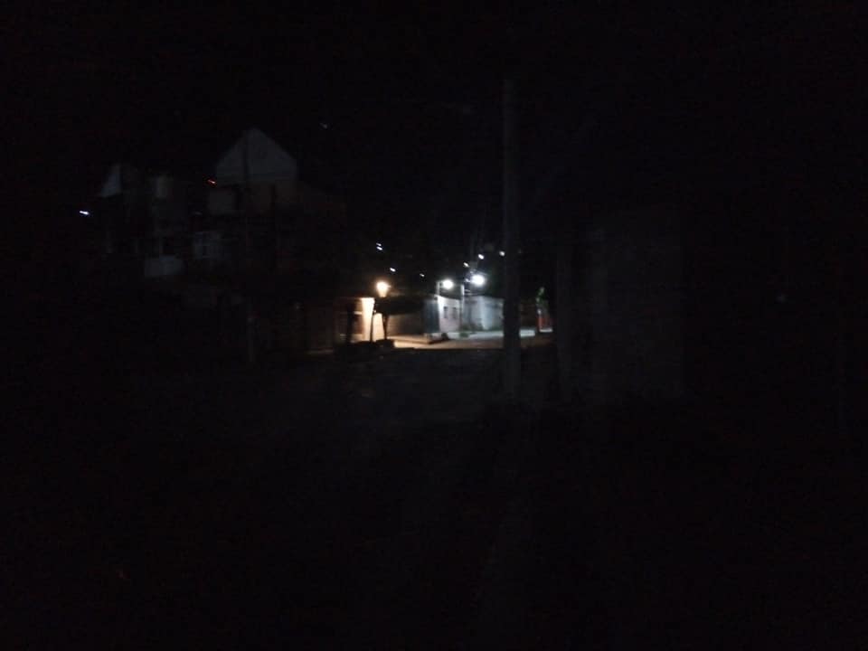 Denuncian que calles de Santa Cruz Tecoxco y La Paz no cuentan con iluminación