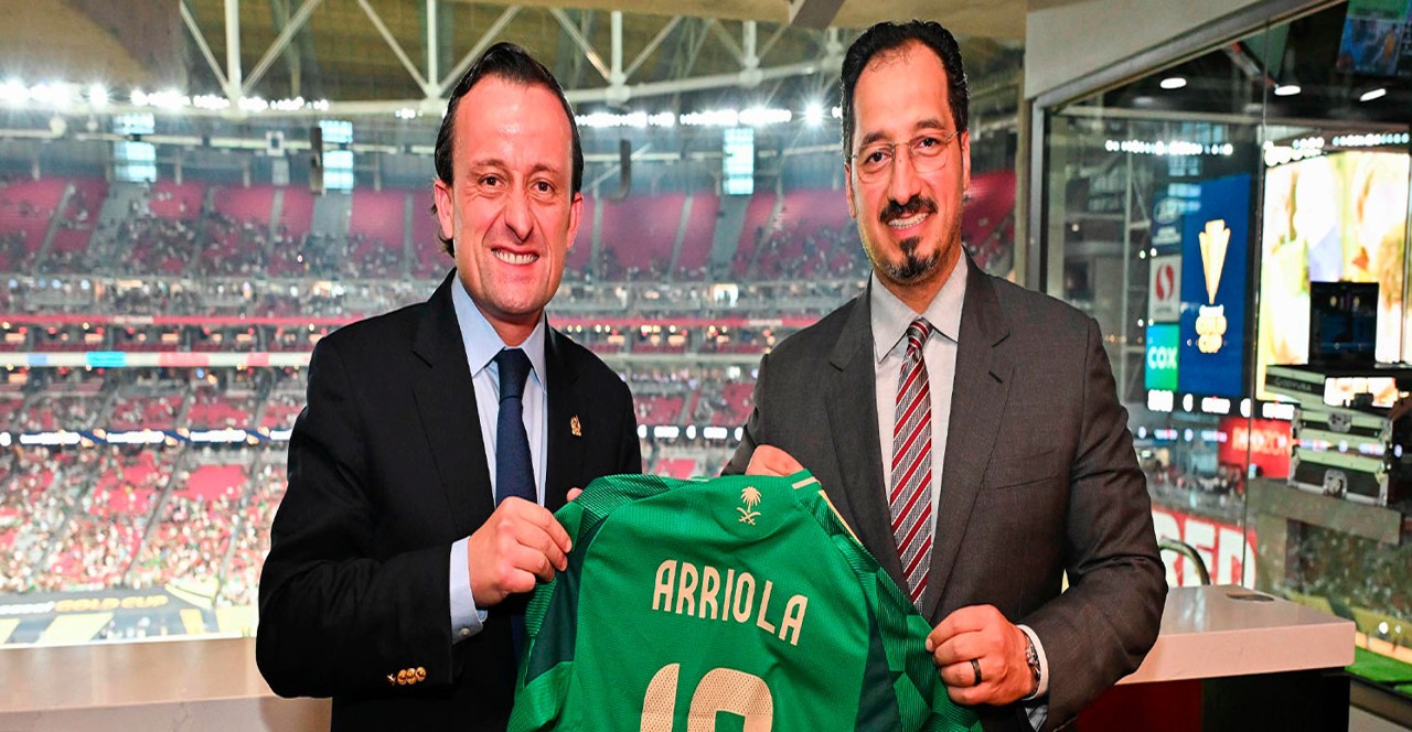 Federaciones de futbol de México y Arabia Saudita firman acuerdo de cooperación
