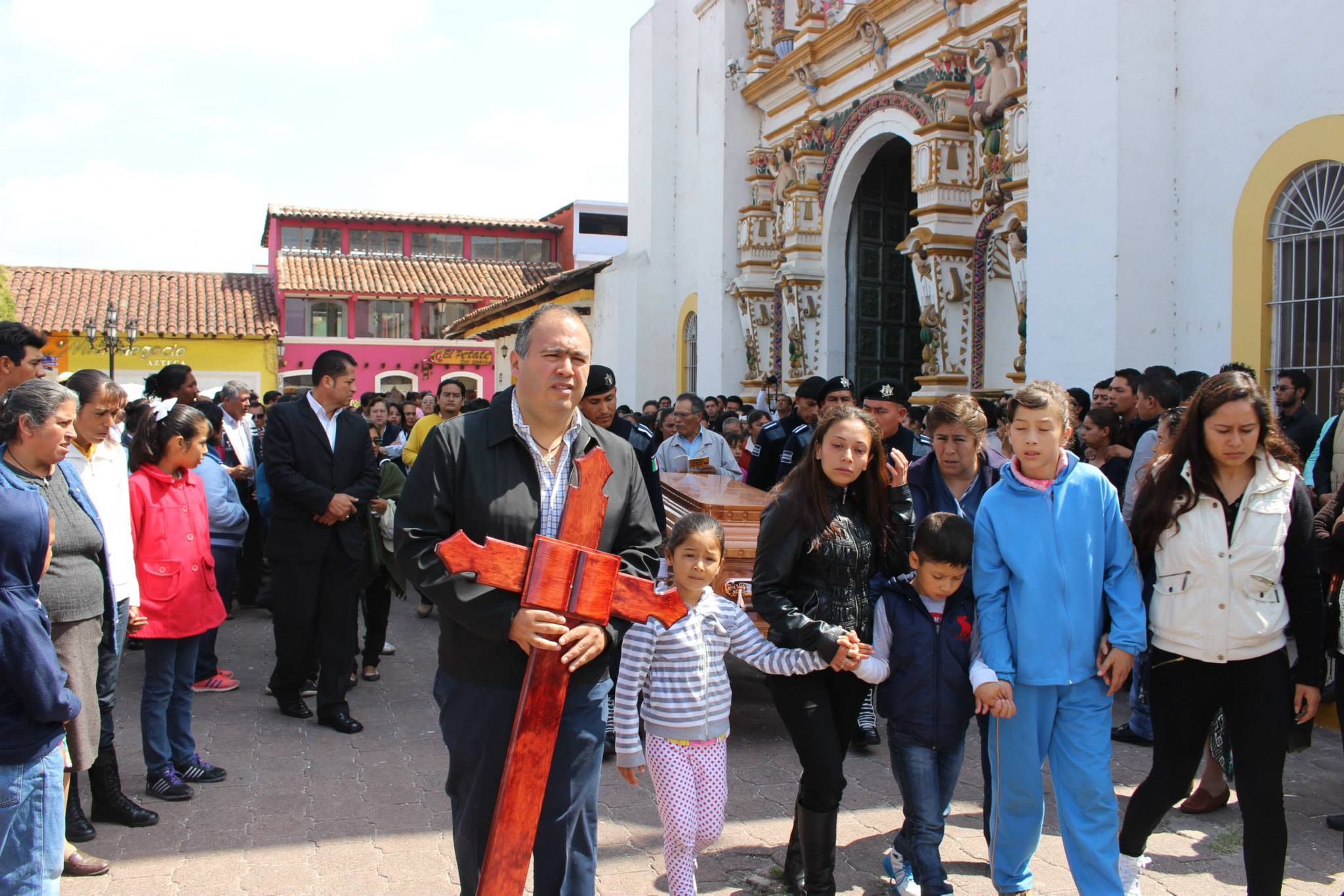 Edil promete aclarar muerte en funeral de priísta en Chignahuapan