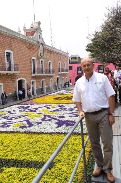 Inauguran tapete floral de Semana Santa en Atlixco