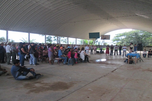 Acusan a edil de Pahuatlán por facilitar llegada de gasoducto Tuxpan-Tula