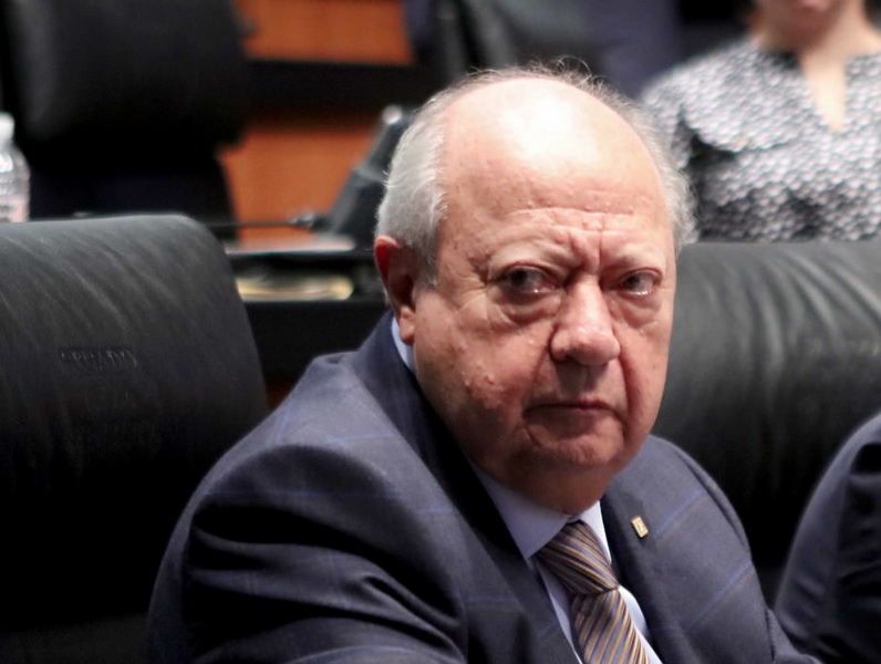 Muere Carlos Romero Deschamps, exlíder del Sindicato de Pemex