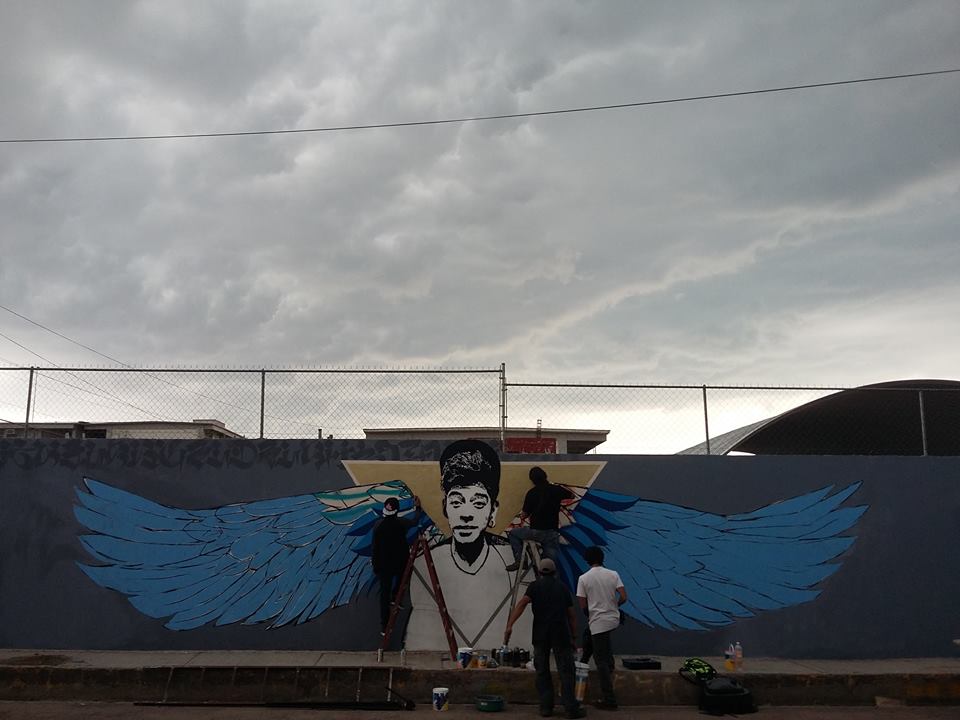Piden borrar mural que acusa violencia de Estado contra Cadena