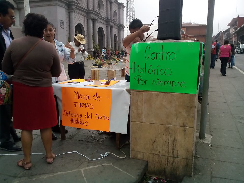 Inician campaña contra remodelación del centro de Teziutlán