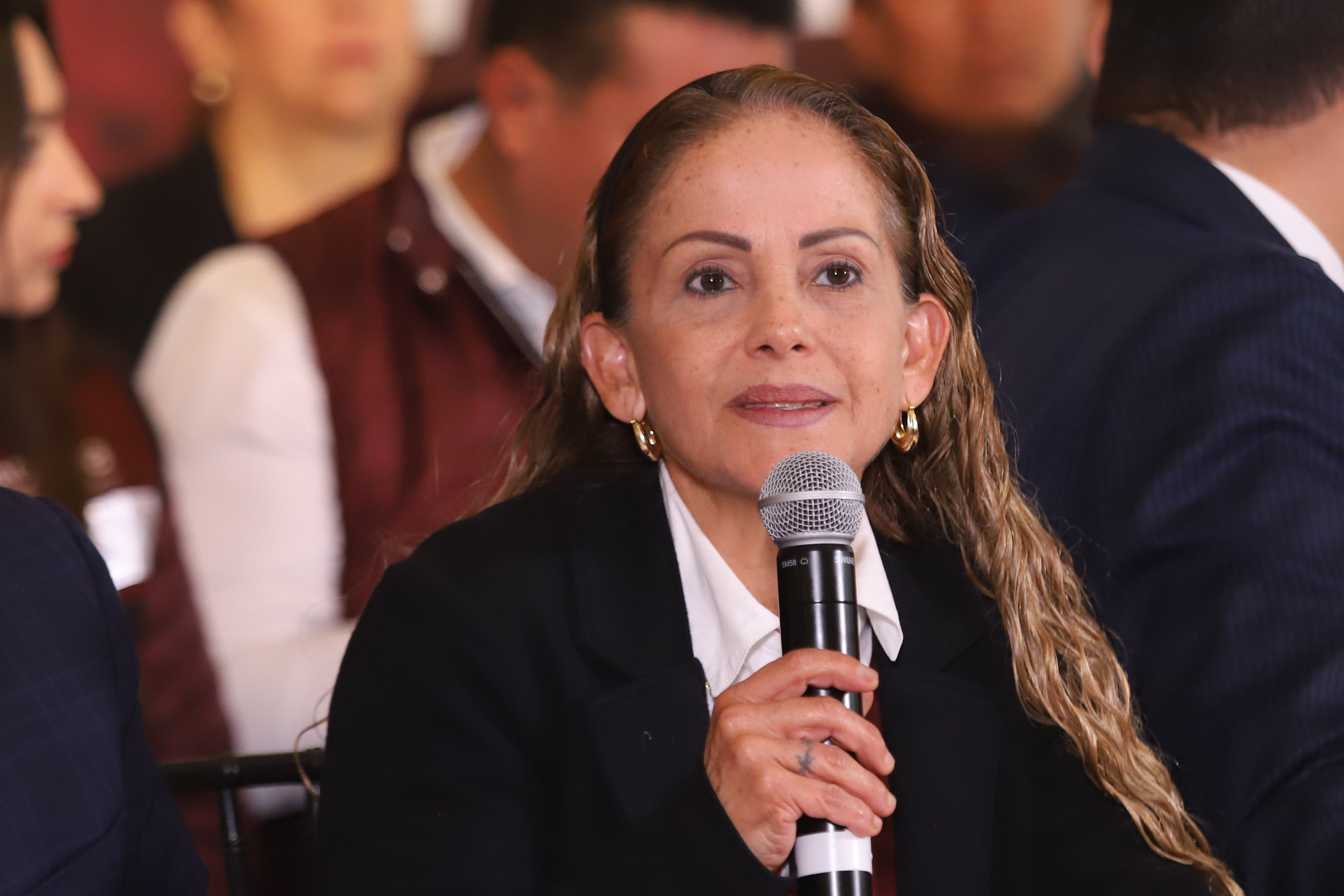 Olga Romero no dejará dirigencia estatal de Morena