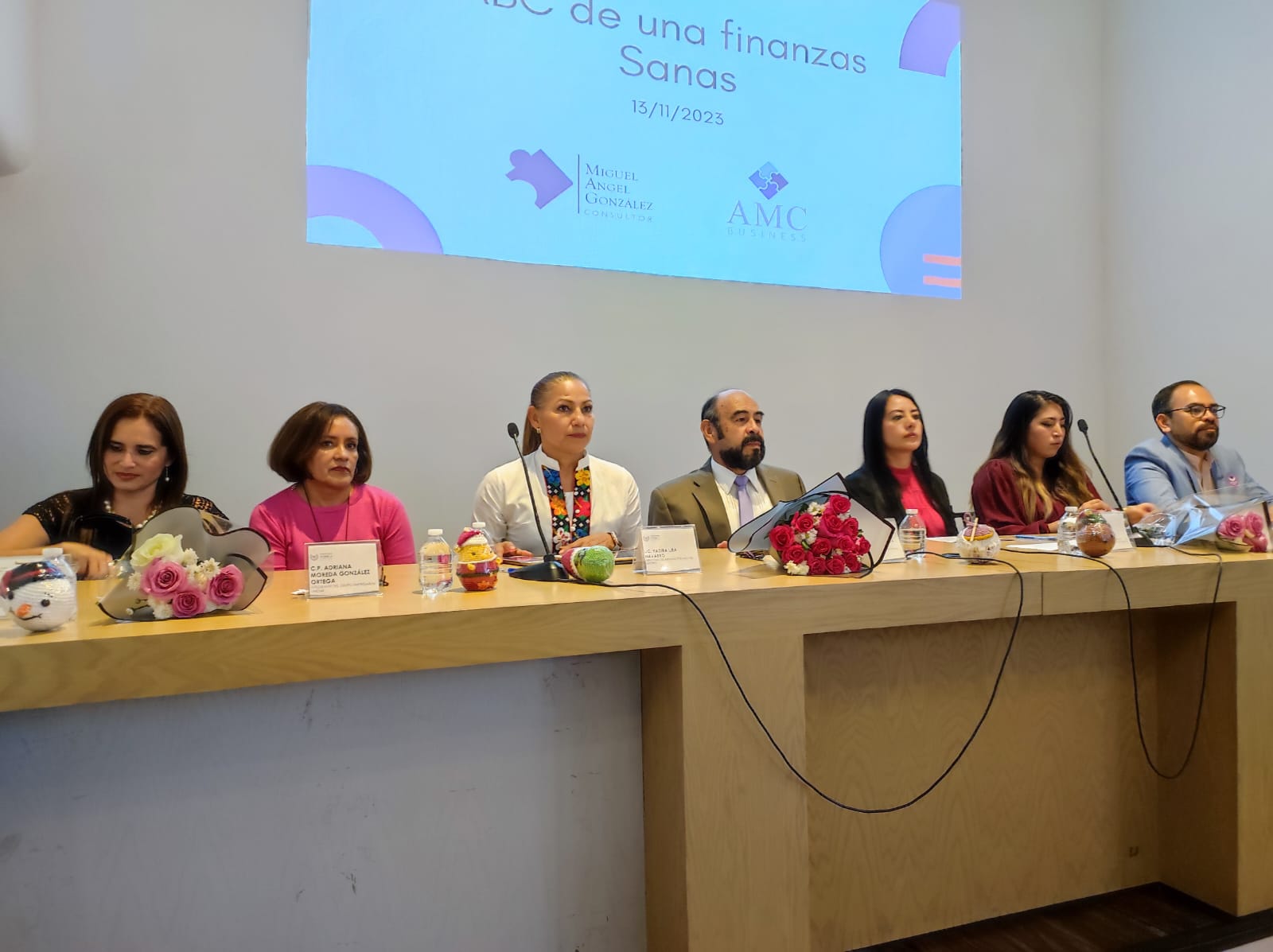 Realiza Congreso foro Unidas Somos Más para capacitar a emprendedoras